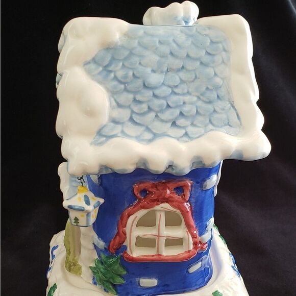 Winter Christmas Cottage Tealight Candle Holder - Picture 2 of 7